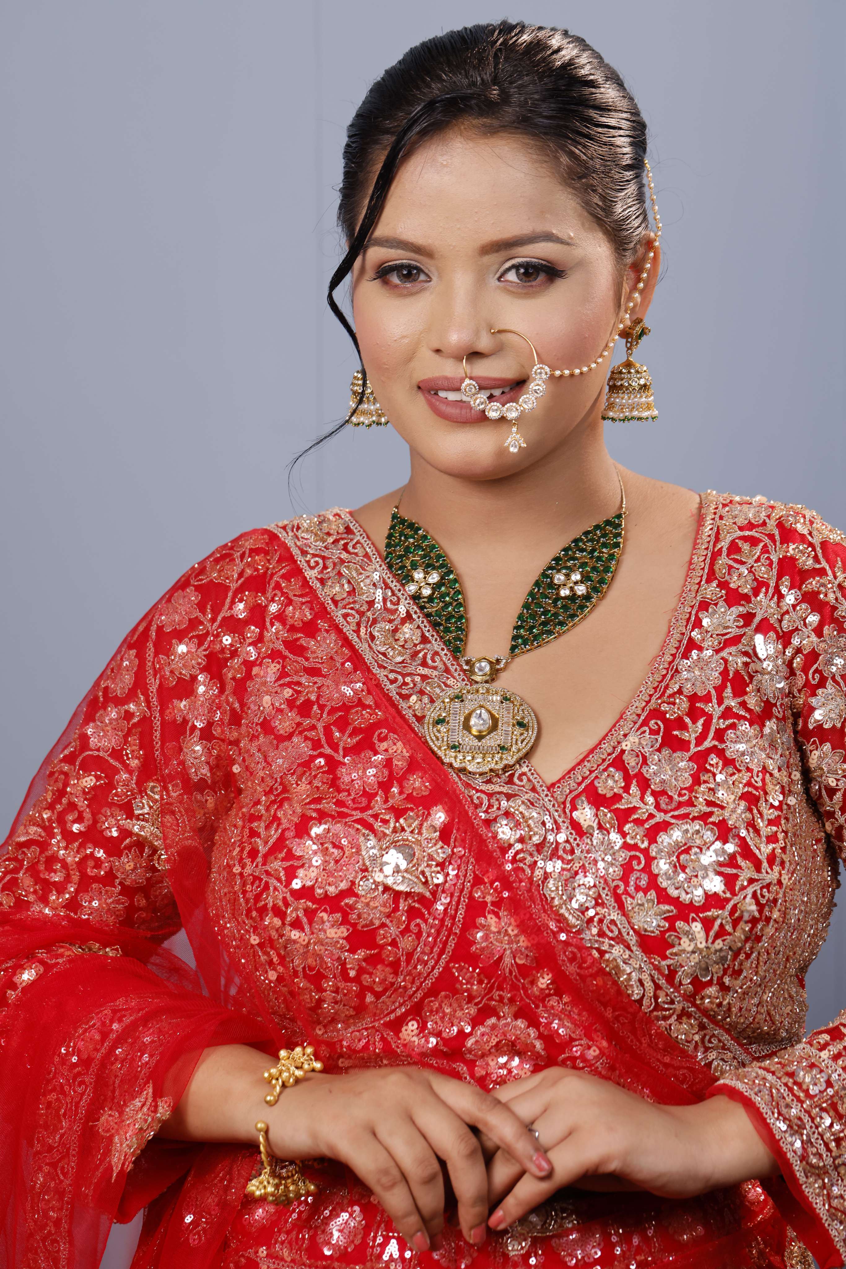 Green Golden Leafy Necklace  with earrings