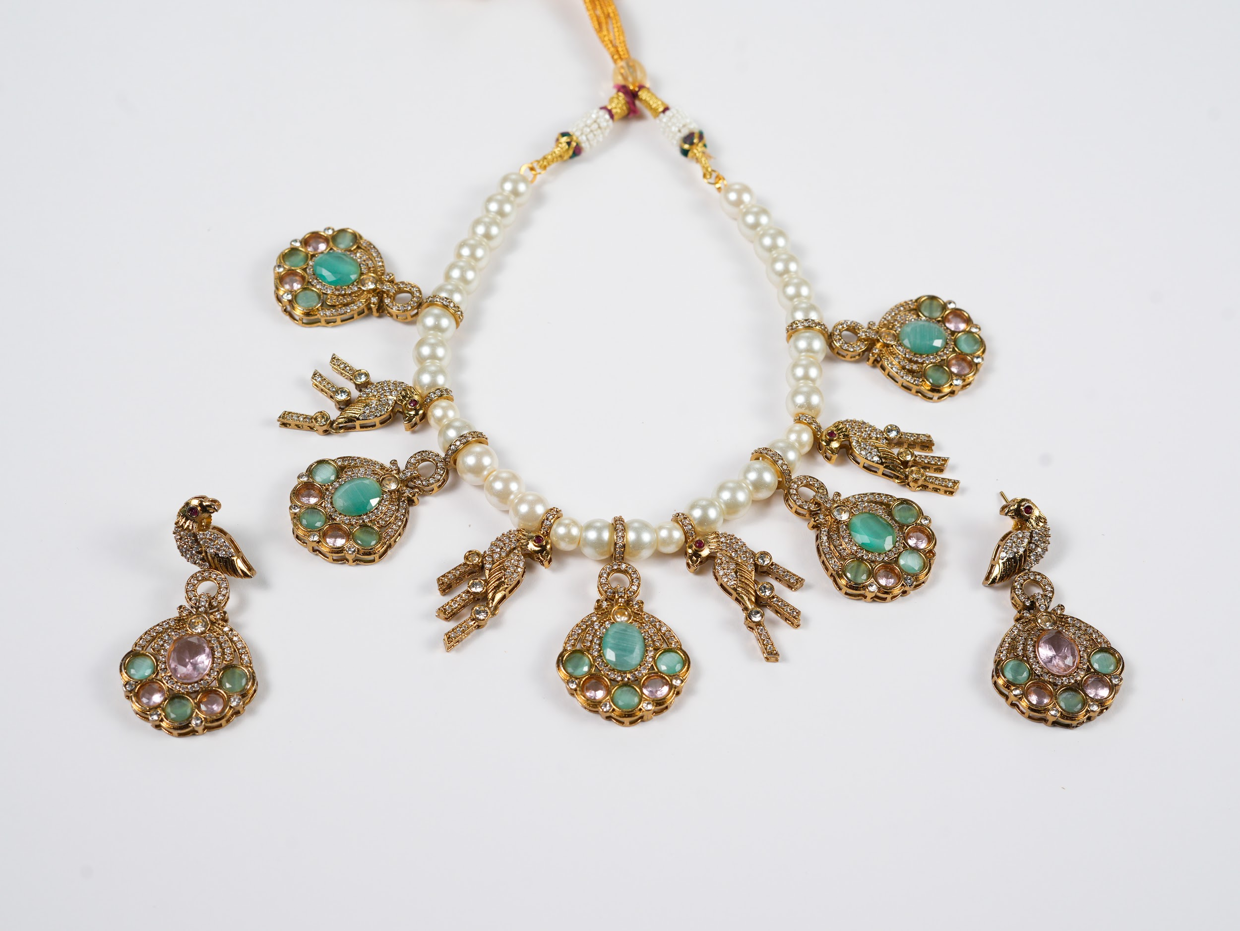 Styled Bird Necklace Set